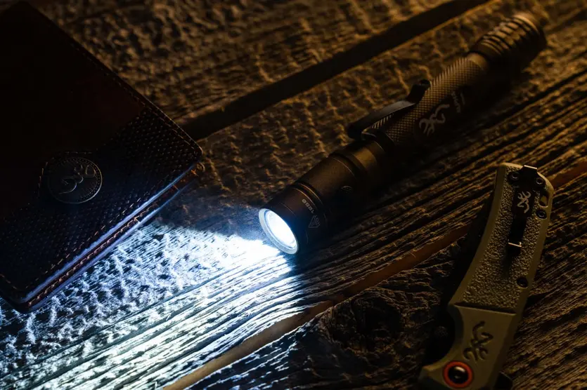 Alpha 2AA Flashlight