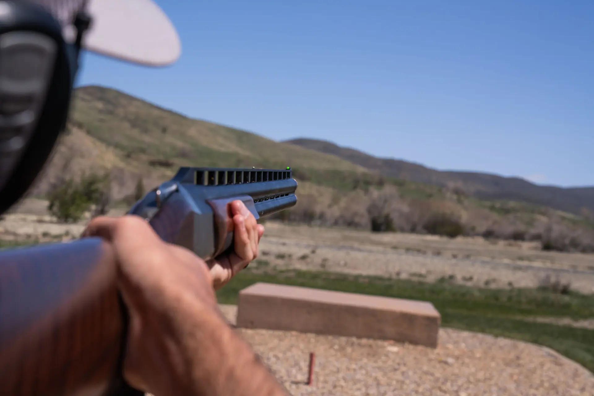 Browning Citori 825 Trap Aiming Down Range