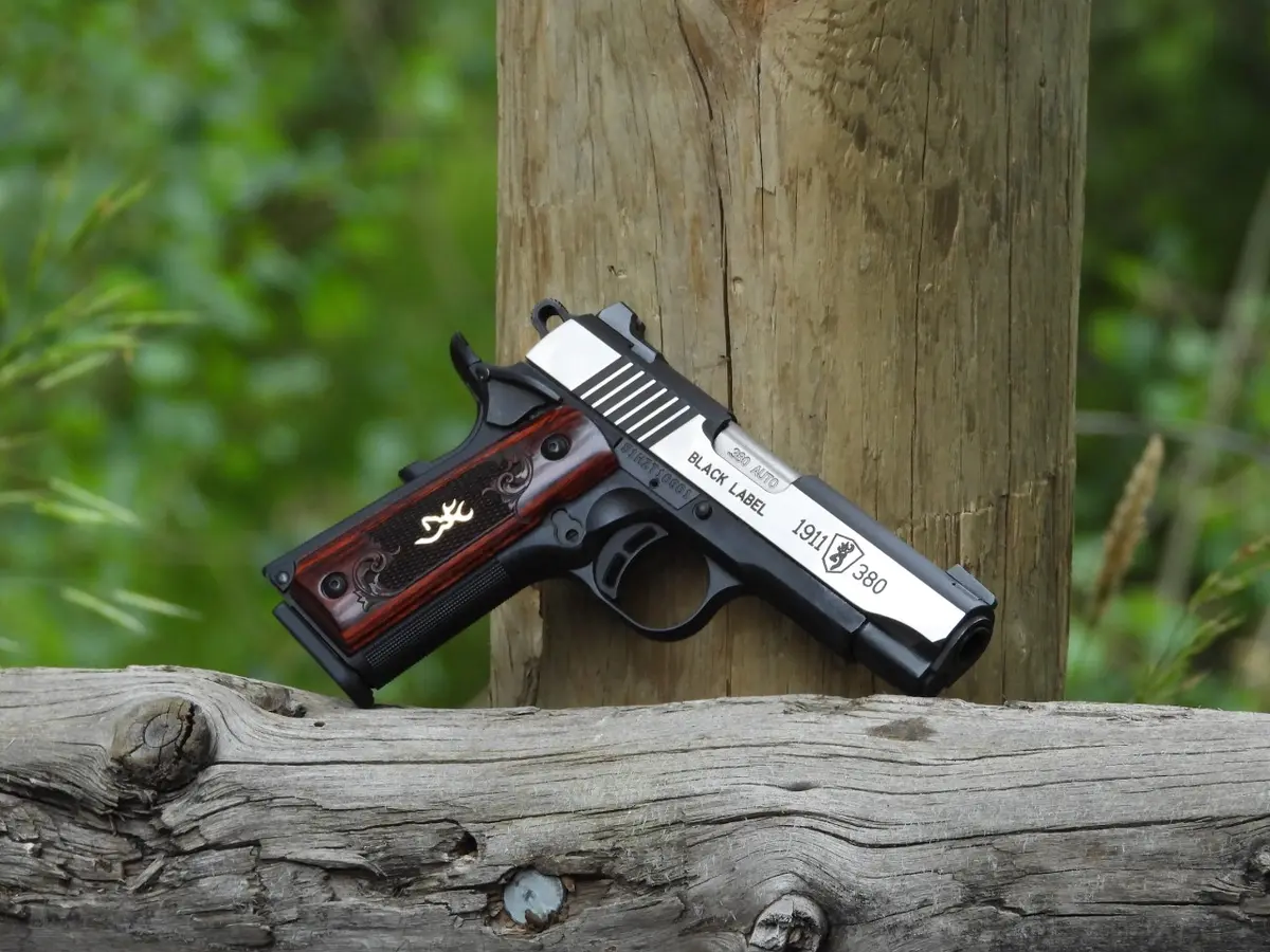 1911-380 Black Label Medallion Pro Compact