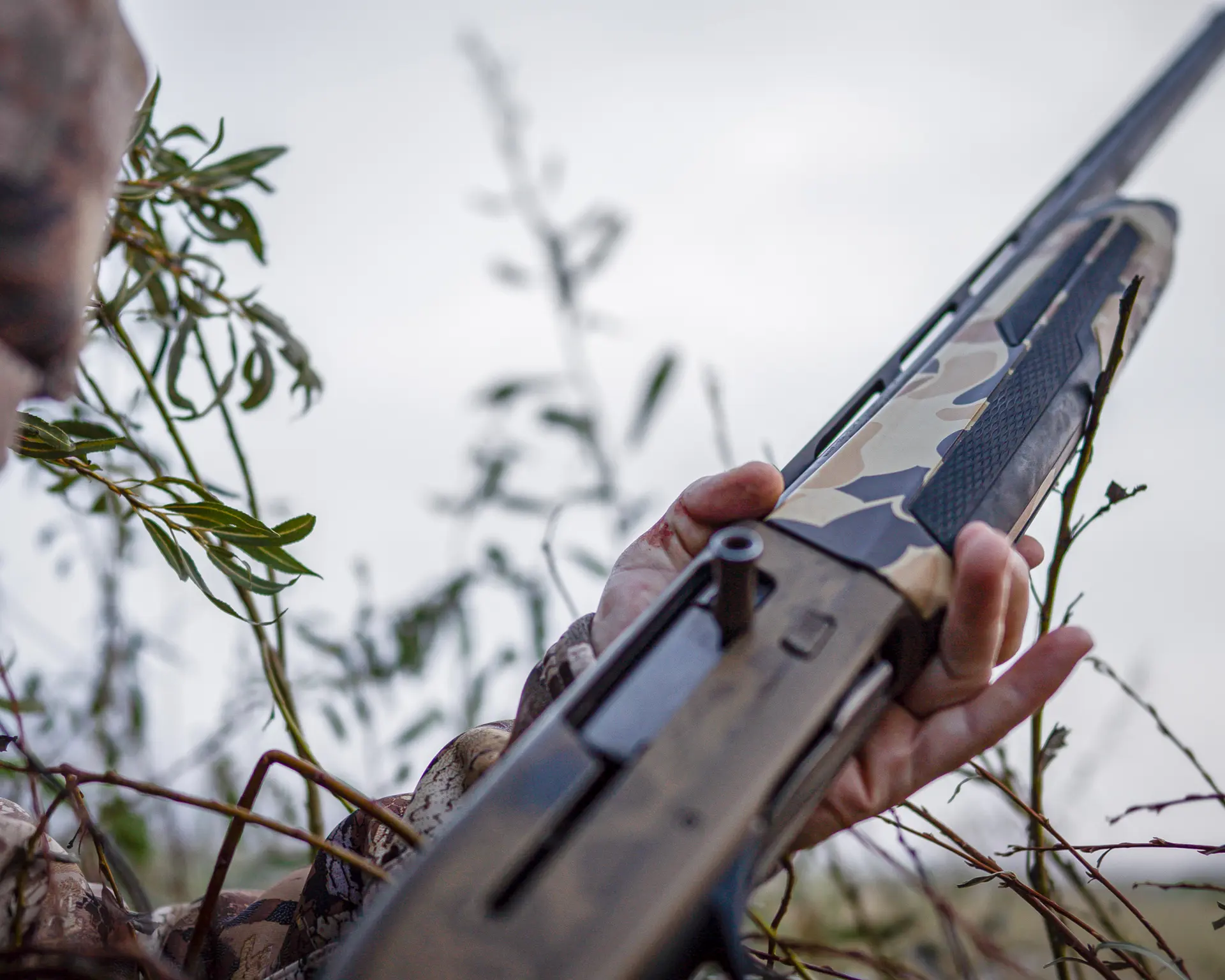 maxus 2 being shot