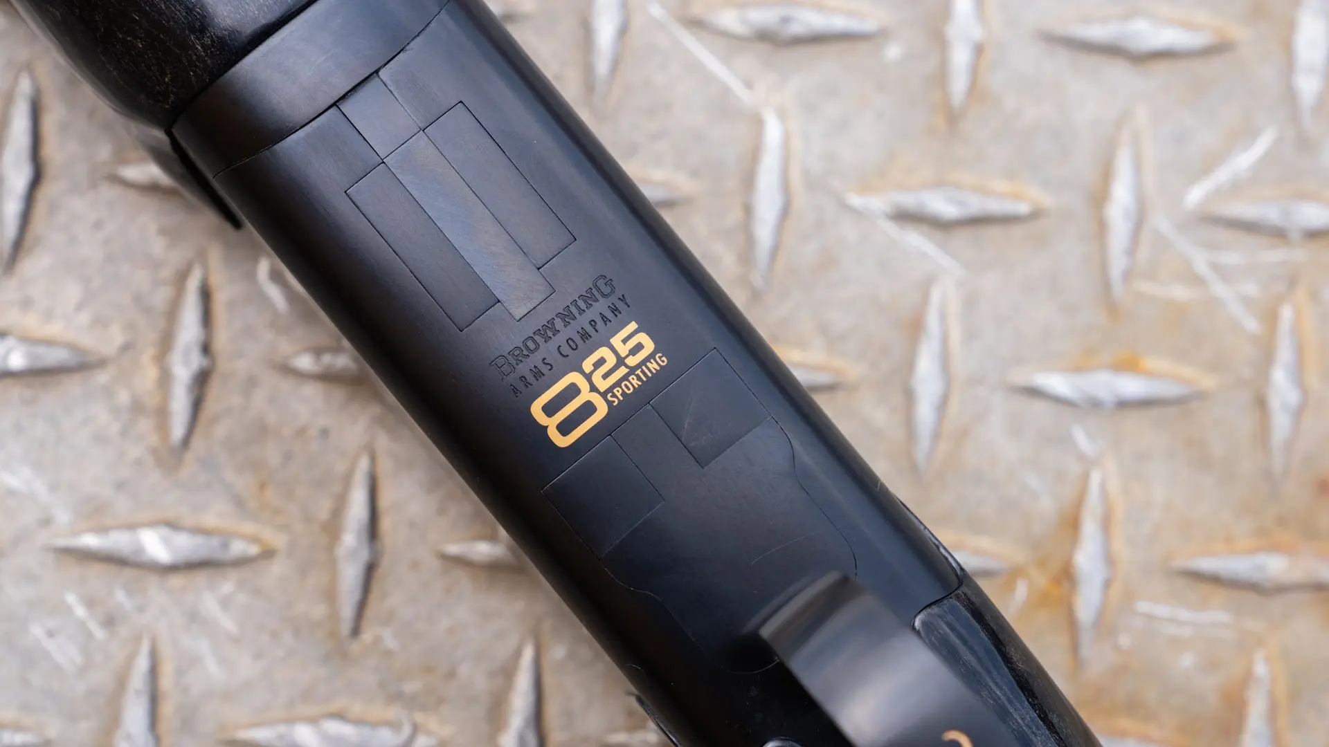 825 noir sporting