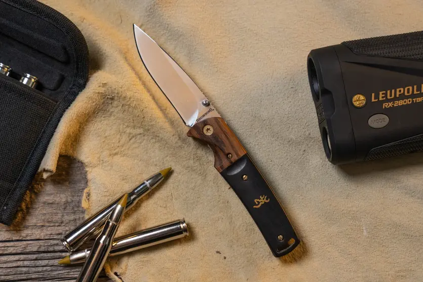 Buckmark Hunter Folder