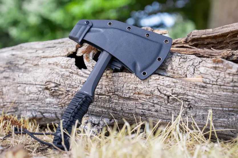 Shock 'N Awe Tomahawk