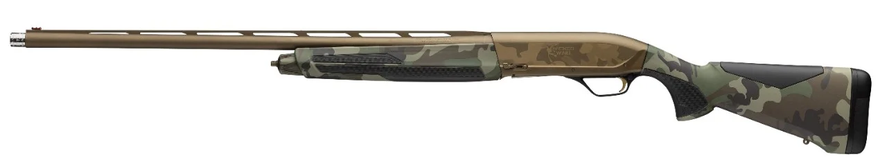 Browning Maxus II Wicked Wing Woodland 12 Gauge 3 1/2 in. – Superb Waterfowl Shotgun 5 Browning Maxus II Wicked Wing Mossy Oak Woodland, side view