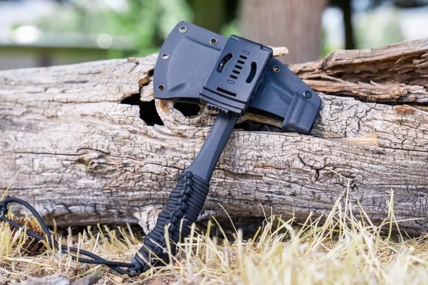 Shock 'N Awe Tomahawk
