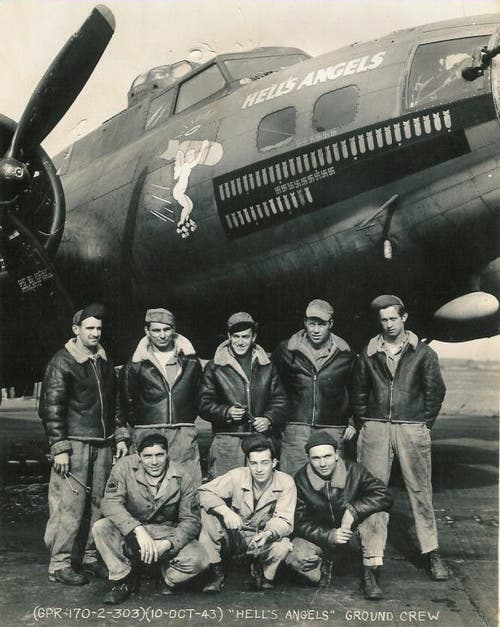 Wrenches in hand, the proud ground crew of the B-17 “Hell’s Angels” in England in 1943. 